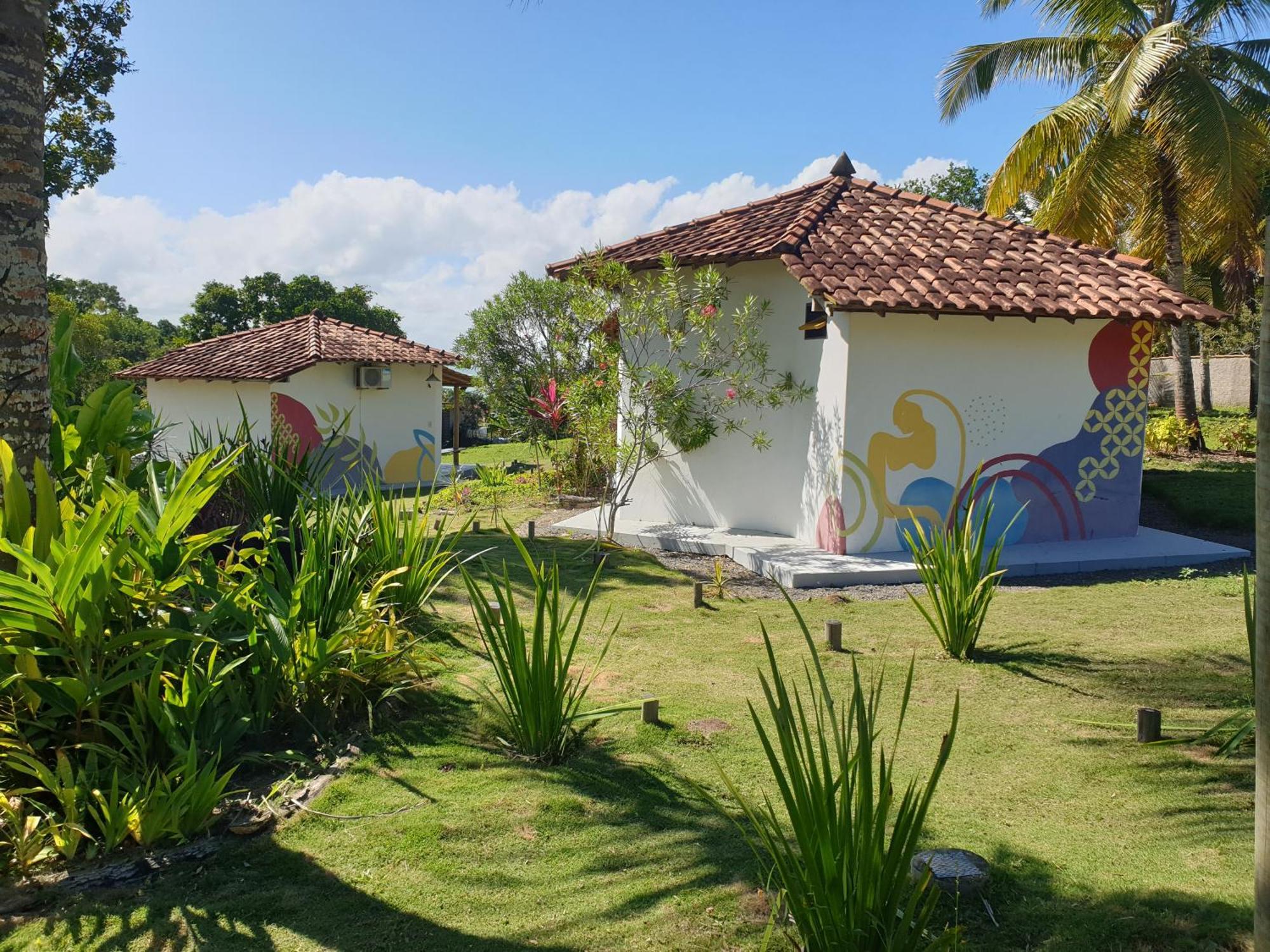 Canto Do Mar - Chales Com Vista Pro Mar - คูมูรูชัทเชบา ภายนอก รูปภาพ